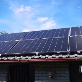 Fotovoltaïsche accessoires op zonne-energie